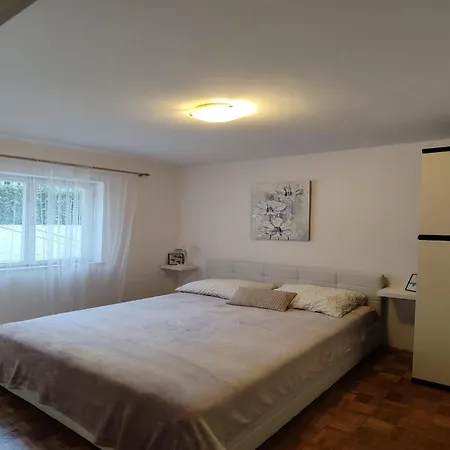 Angelina - Three Bedroom With Balcony And Sea View 두브로브니크