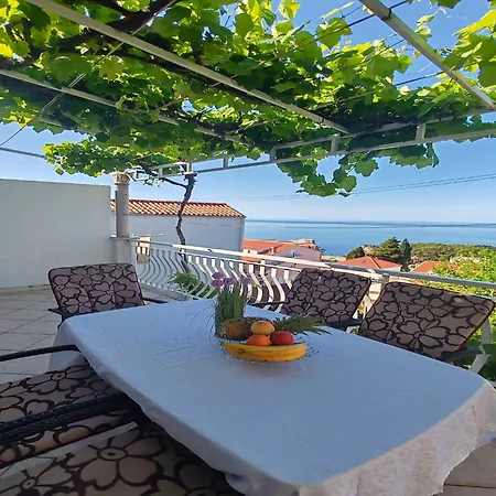 Angelina - Three Bedroom With Balcony And Sea View 아파트