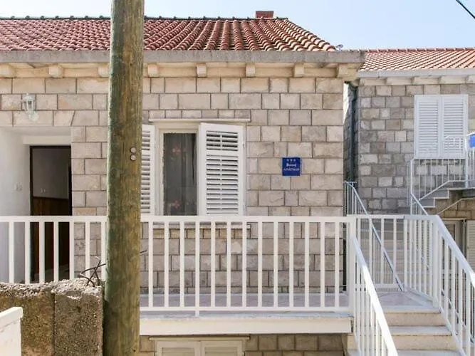 아파트 Angelina - Three Bedroom With Balcony And Sea View *