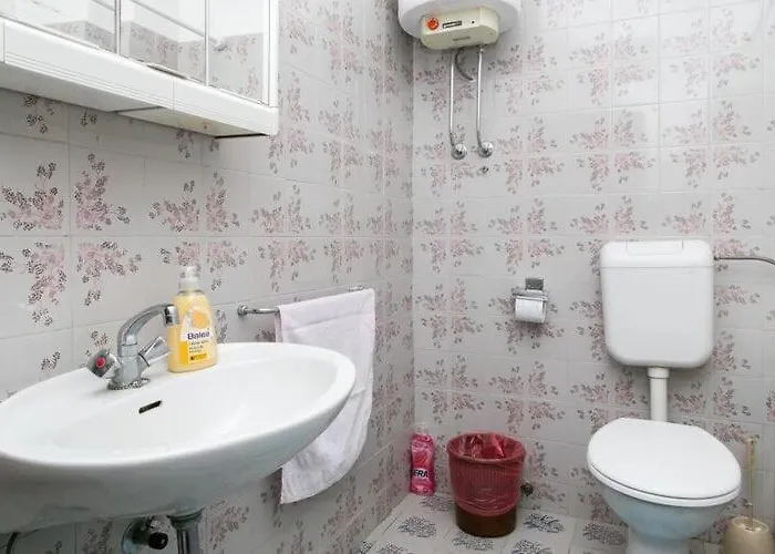 Angelina - Three Bedroom With Balcony And Sea View * 두브로브니크
