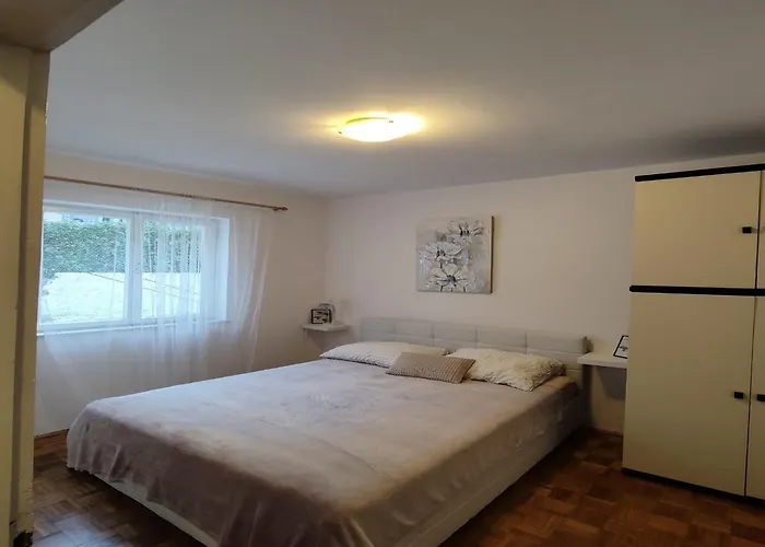 Angelina - Three Bedroom With Balcony And Sea View 두브로브니크