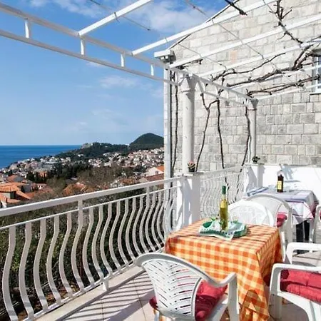 Angelina - Three Bedroom With Balcony And Sea View Apartment Dubrovnik