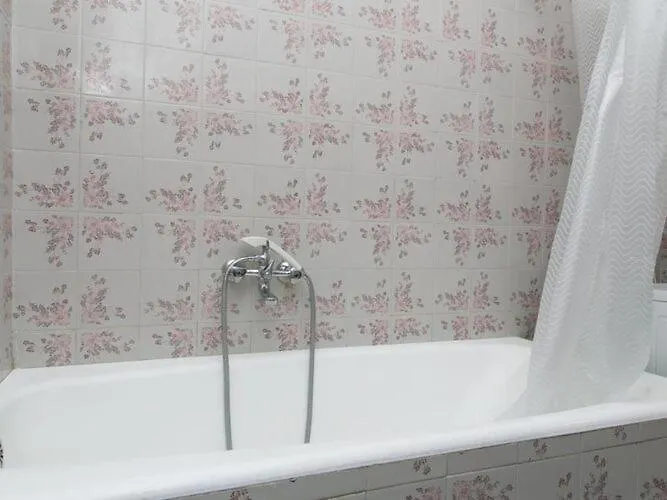 Angelina - Three Bedroom With Balcony And Sea View Apartment