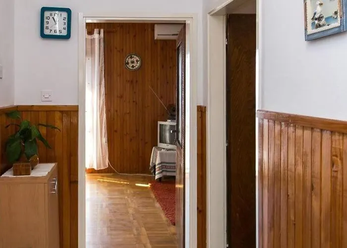 Apartment Angelina - Three Bedroom With Balcony And Sea View